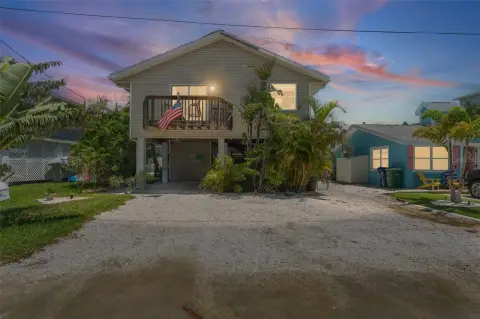 Furnished Duplex Near Beach