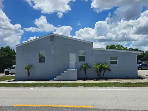 Sebring Commercial Space For Lease