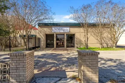 Downtown Beeville Commercial Space Available