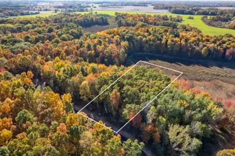 Rockford Buildable Lot in Angel Woods