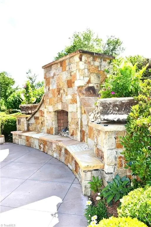 Picture 12