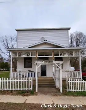 Historical Building in Hubbardston