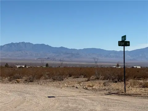 Off-Grid Land Near Black Mountain