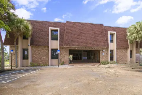 Palm Springs Commercial Condo Suite