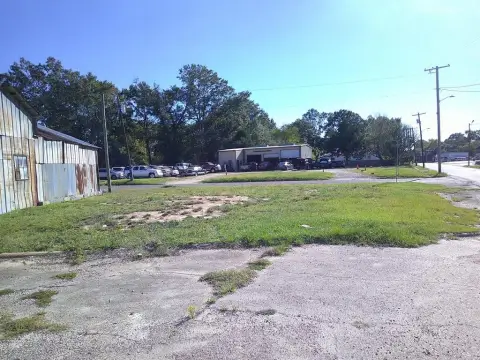 Commercial Lot Zoned C2