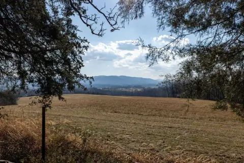 Wooded Hilltop Lot Near Shenandoah