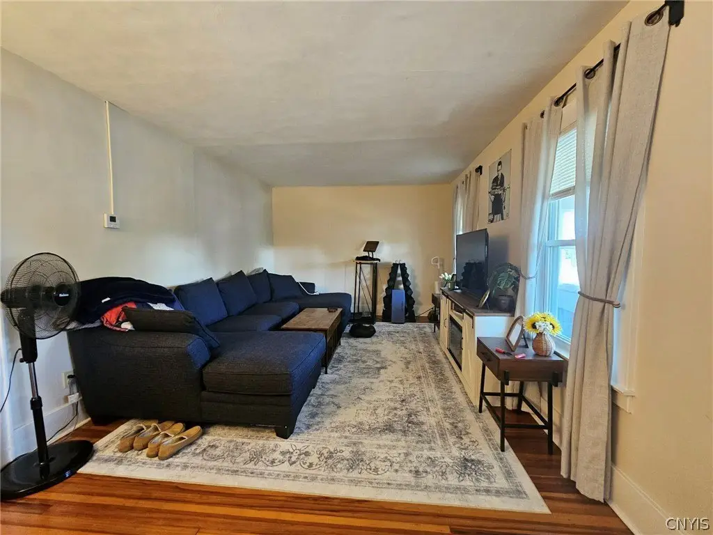 Picture 12