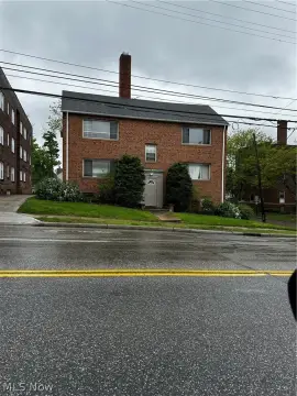 7-Unit Brick Apartment Building
