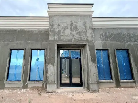 Picture of Retail space at 1801 N Veterans Boulevard, San Juan, TX