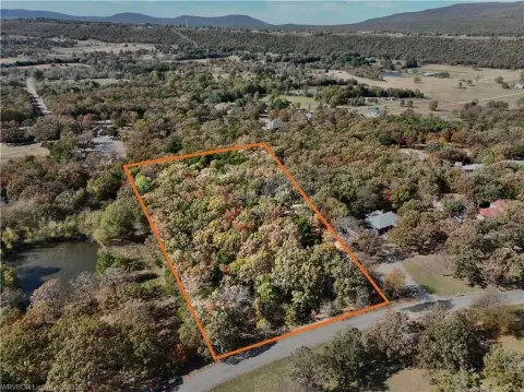 2.29 Acres in Pleasant Hills