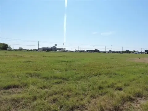 Commercial Land in High-Traffic Area