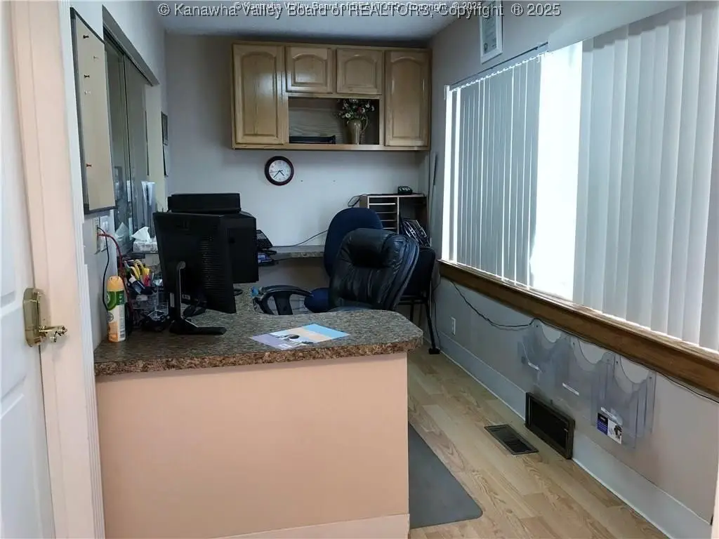 Picture 5