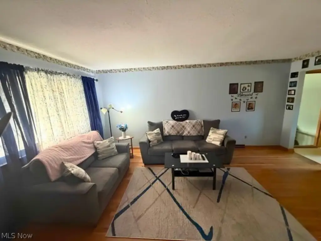 Picture 12
