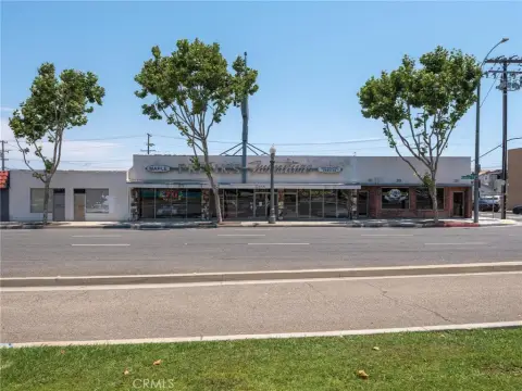 Prime Lawndale Retail Investment Package