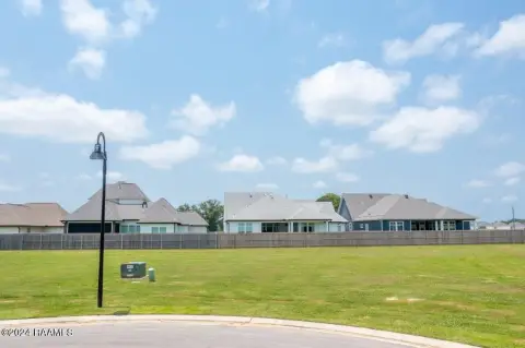 Residential Land in Scott, LA