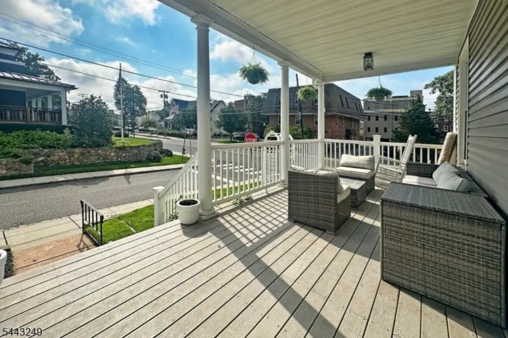 Picture 3