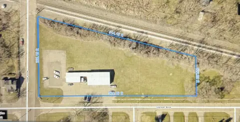 Established Auto Repair Shop on Corner