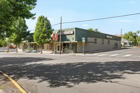 Klamath Falls Commercial Property
