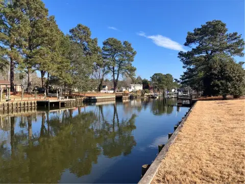 Waterfront Land in Williamsburg, Virginia
