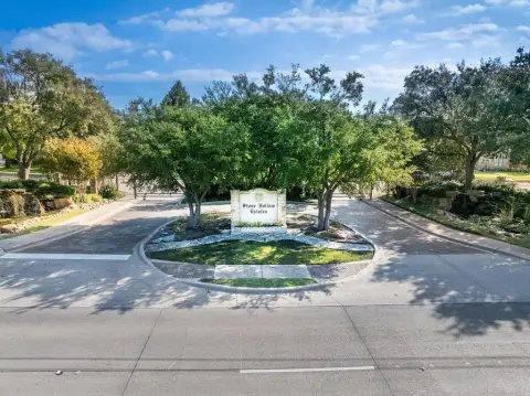 Lakefront Property in Gated Community