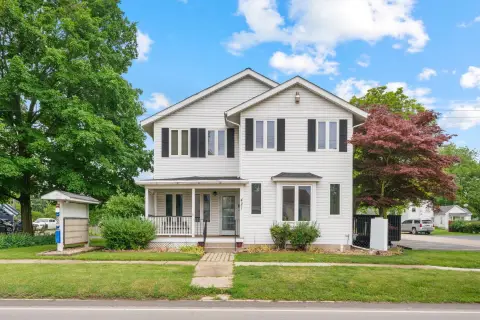 Mixed-Use Building with Retail and Apartment