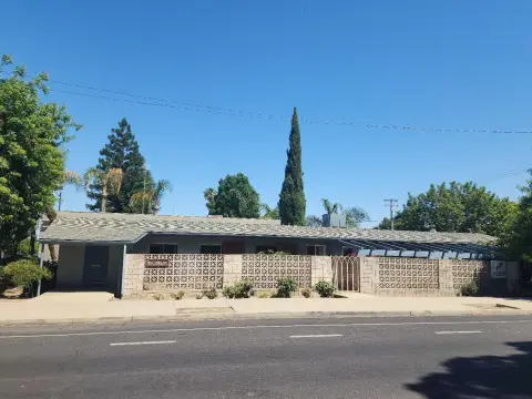 Reedley Commercial Office Building