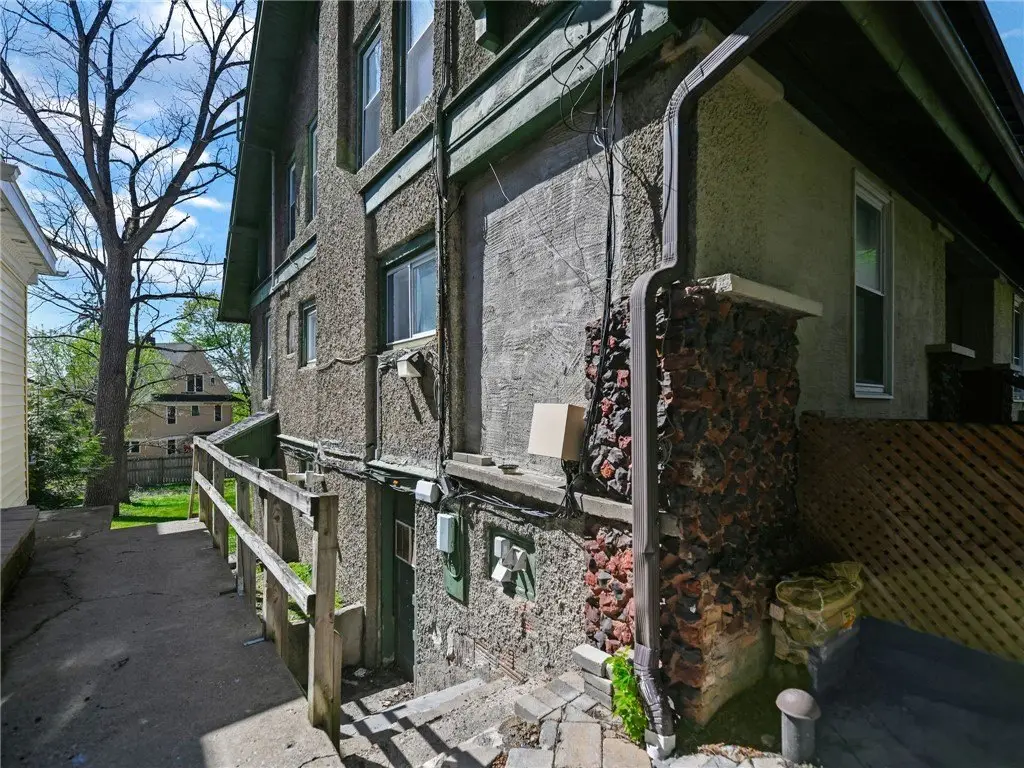 Picture 7