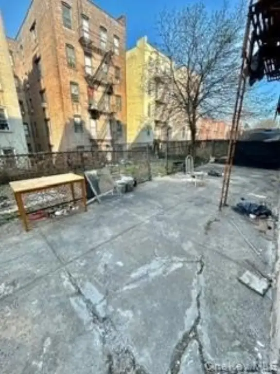 Picture 3