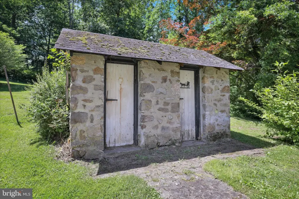 Picture 30