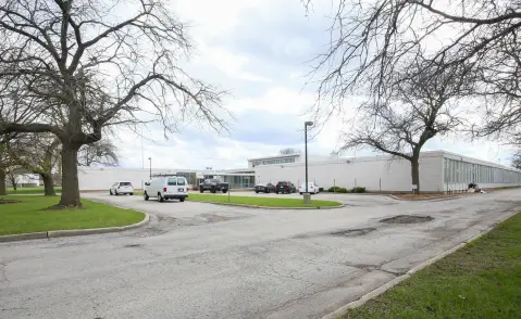 Versatile Commercial Building in Chicago Heights