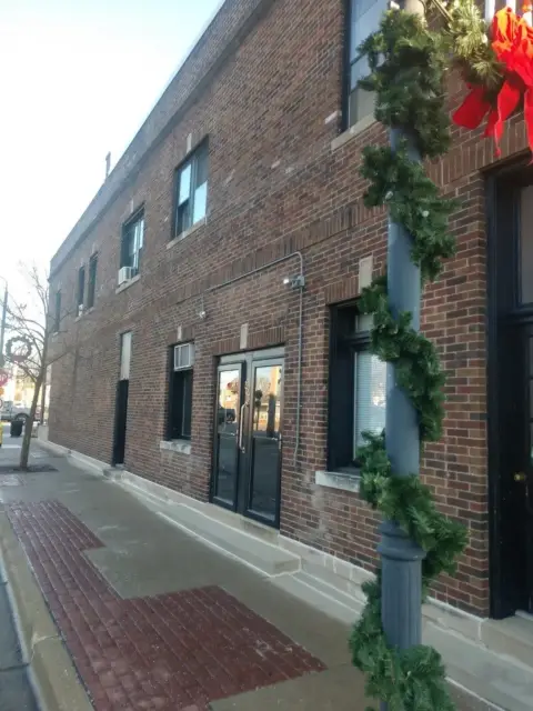 Clarendon Hills Storefront Office Space