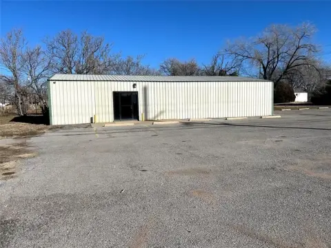 Versatile Commercial Property, Elk City