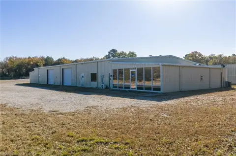 Versatile Warehouse on 2 Acres