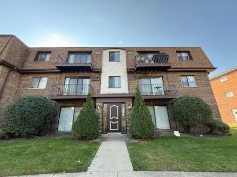 Northbrook Multifamily Investment Opportunity