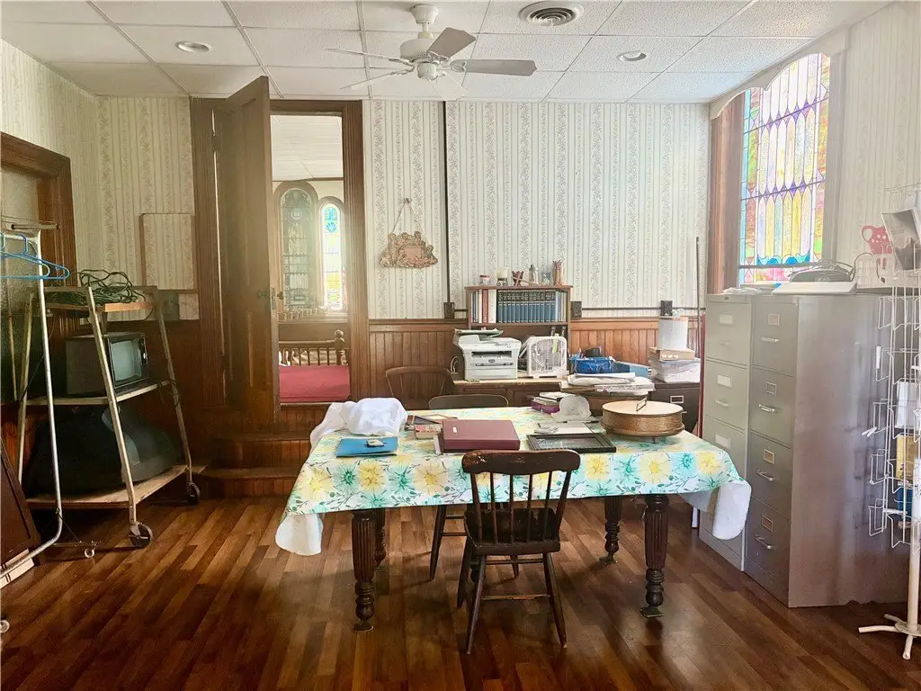 Picture 16
