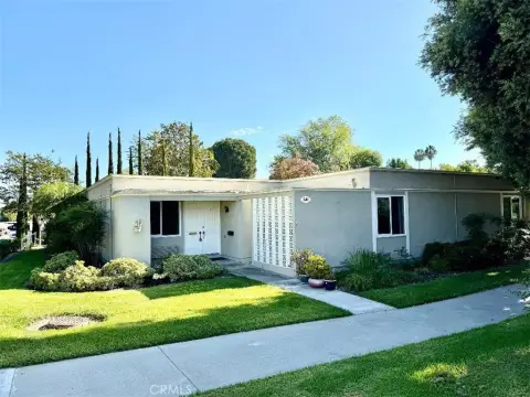 Single-Level Residential Income Property