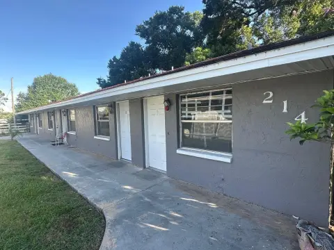 6-Unit Concrete Apartment Building