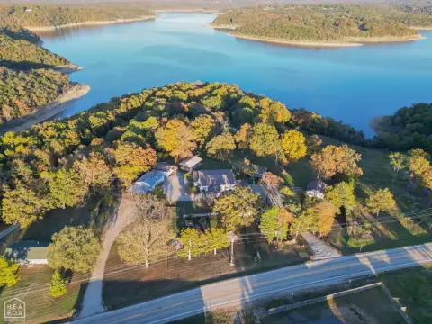 Lake Norfork Resort with Cabins