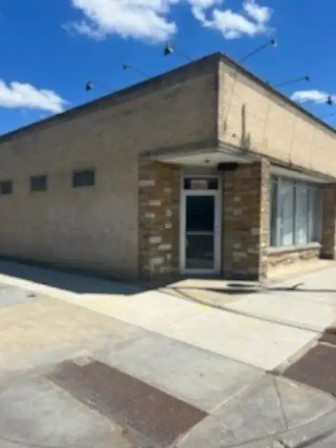 Prime Corner Retail Opportunity