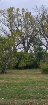 Duplex Lot in Hiawatha, Iowa