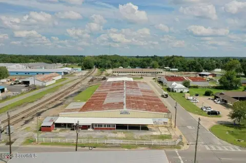 Warehouse Facility on Hinson Street