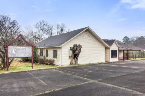 Restaurant Building with Equipment