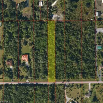 Residential Lot in Naples, FL