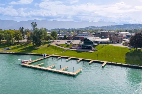 Historic Waterfront Mixed-Use Investment