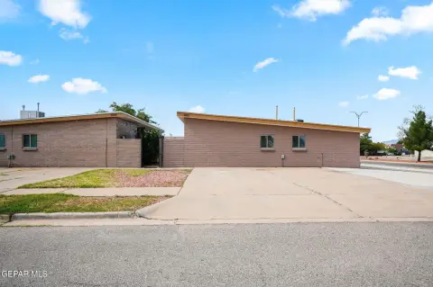 Renovated 2-Unit Duplex