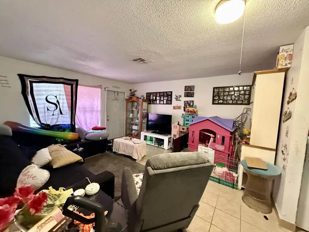 Picture 10