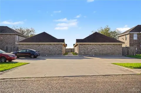 4-Unit Quadplex with Private Patios