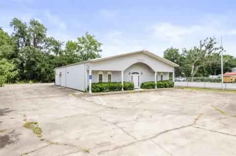 Brunswick Commercial Property with Extra Lot