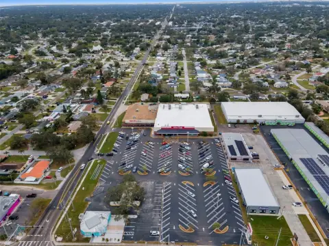 Prime Retail Space on 54th