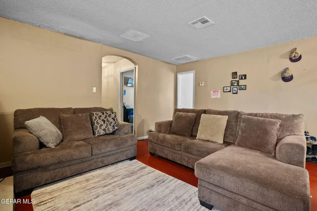 Picture 8